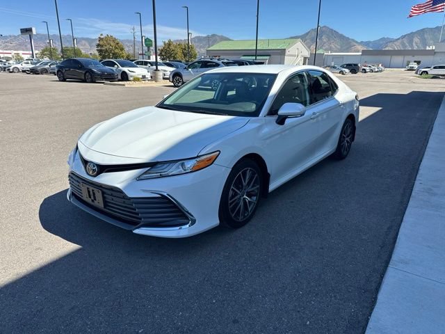Used 2023 Toyota Camry XLE w/ Cold Weather Package AWD/4WD image 3
