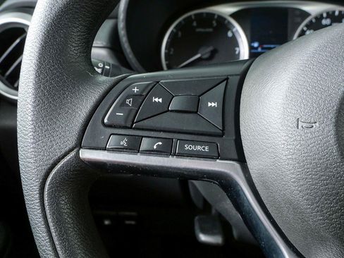 Used 2020 Nissan Versa S FWD image 10