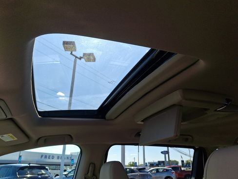 Used 2023 Honda Odyssey Touring image 17