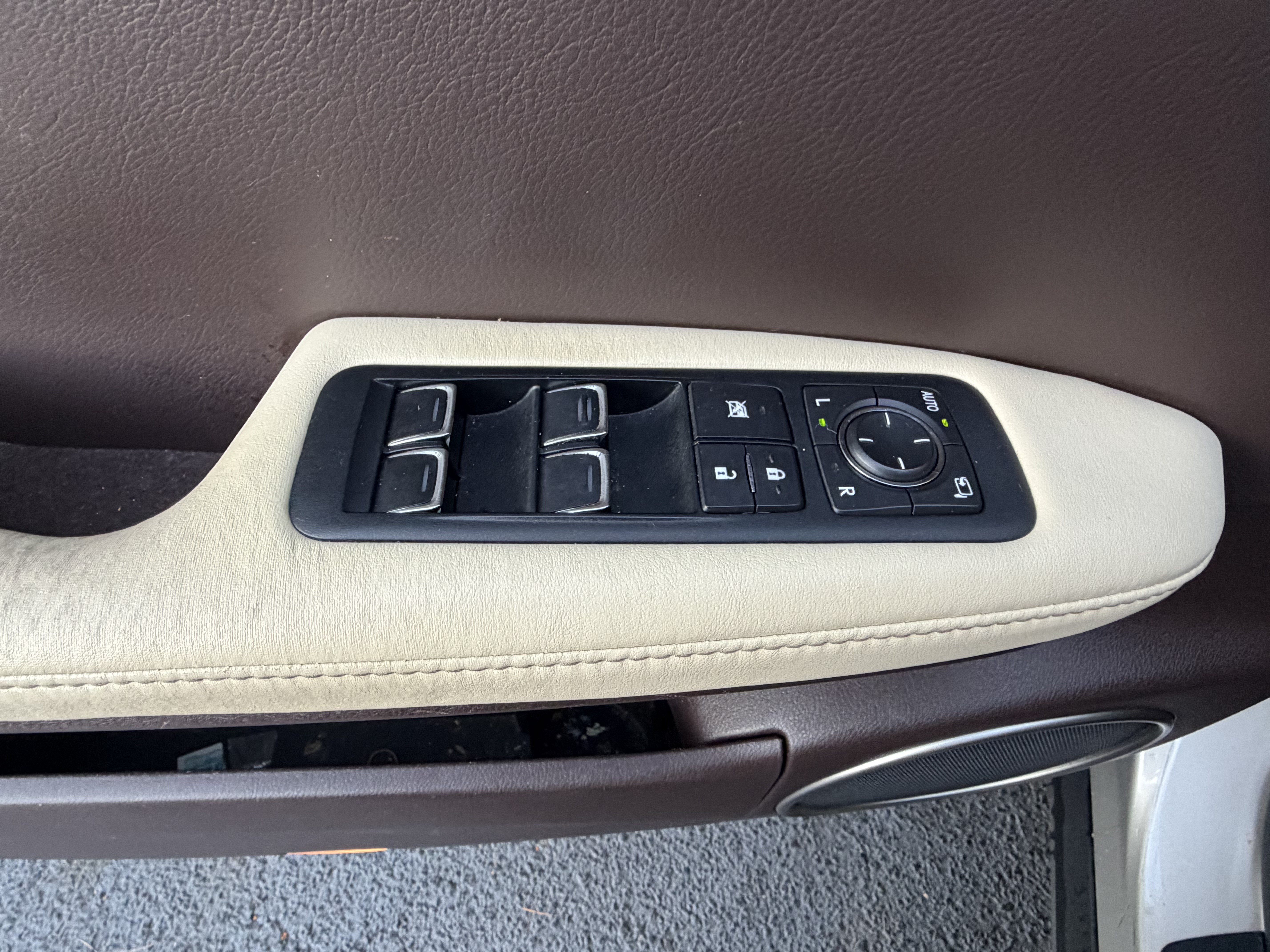 Used 2016 Lexus RX 350 FWD w/ Premium Package image 14