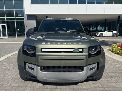 Used 2025 Land Rover Defender 110 S image 7