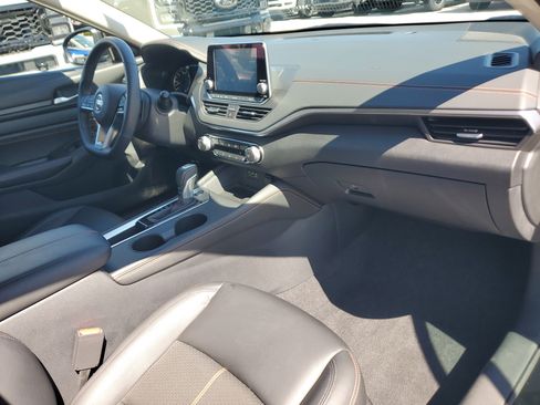 Used 2021 Nissan Altima 2.5 SR image 14