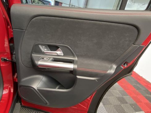 Used 2022 Mercedes-Benz GLA 250 4MATIC image 10