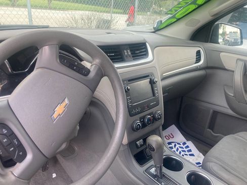 Used 2015 Chevrolet Traverse LS FWD image 10
