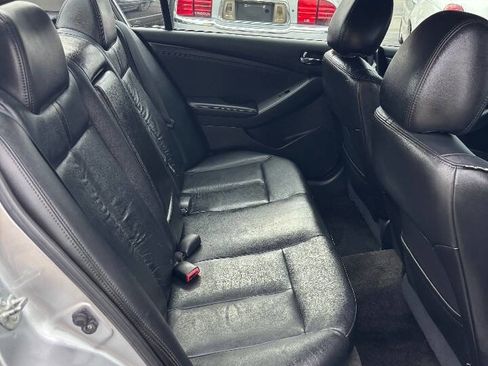 Used 2011 Nissan Altima 2.5 SL w/ Technology Pkg image 16