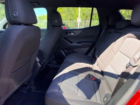 Used 2026 Chevrolet Equinox LT FWD image 23