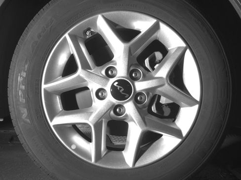 Used 2025 Kia Soul LX w/ LX Technology Package image 13