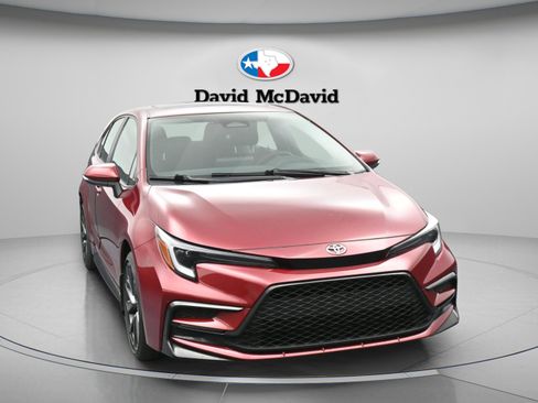 Used 2024 Toyota Corolla SE w/ SE Premium Package FWD image 2
