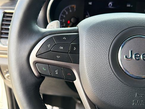 Used 2019 Jeep Grand Cherokee Limited X image 36