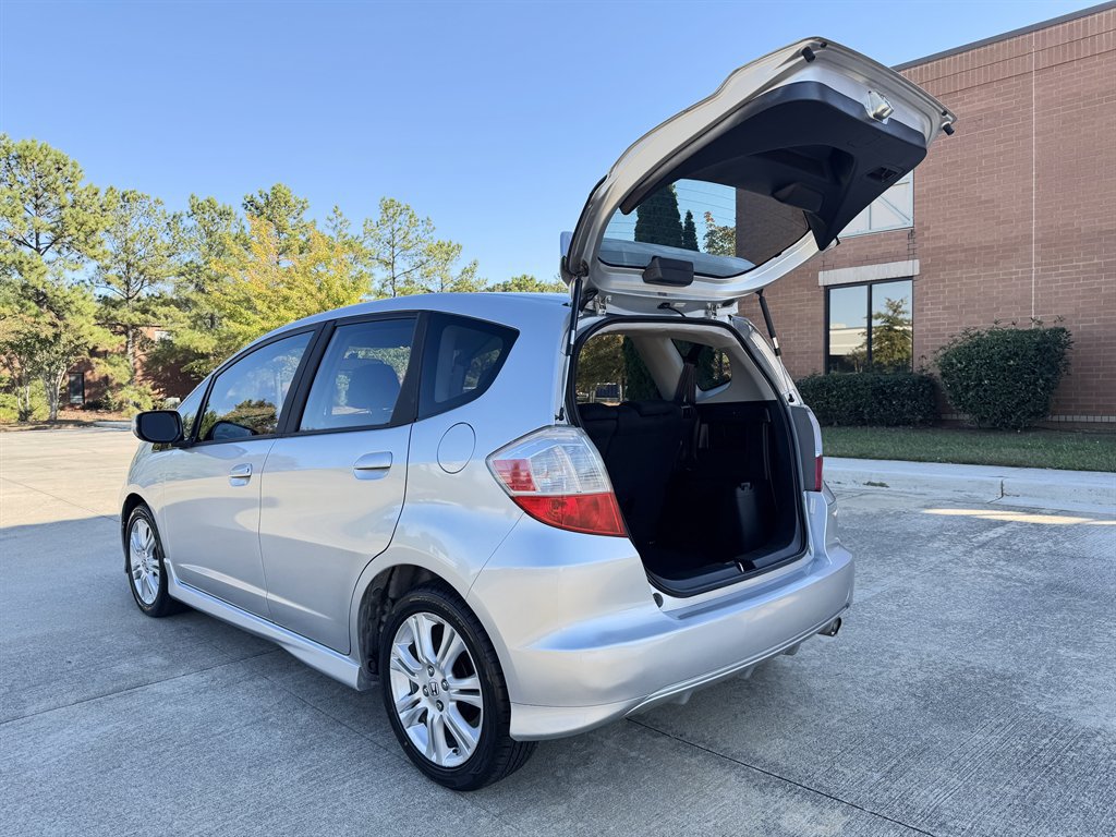 Used 2011 Honda Fit Sport image 29