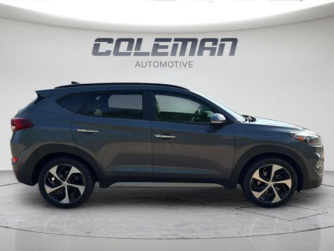 Used 2017 Hyundai Tucson Limited w/ Limited Ultimate Package 03 FWD image 6