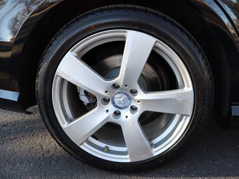 Used 2011 Mercedes-Benz E 350 4MATIC image 43