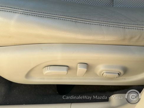 Used 2016 Nissan Murano Platinum w/ Platinum Technology Package FWD image 9