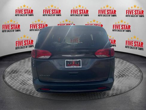 Used 2020 Chrysler Voyager Lxi FWD image 6