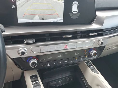 Certified 2024 Kia Telluride S FWD image 26