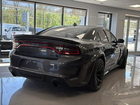 Used 2022 Dodge Charger SRT Hellcat w/ Harman/Kardon Audio Group RWD image 3