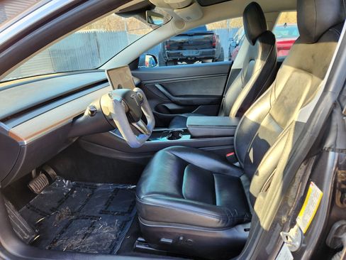 Used 2019 Tesla Model 3 Standard Range Plus image 22