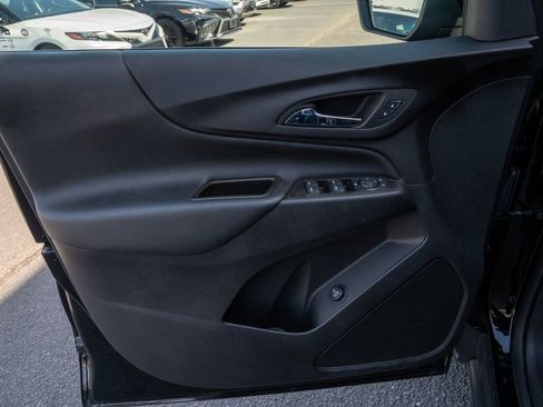 Used 2024 Chevrolet Equinox LT image 12