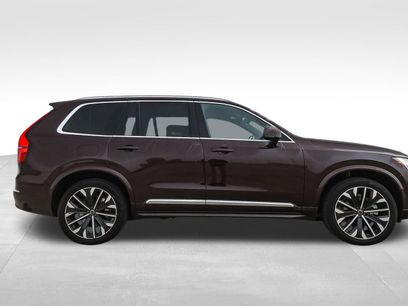 New 2025 Volvo XC90 B6 Core w/ Climate Package