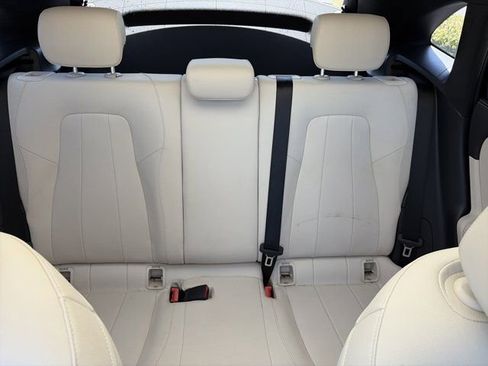 Used 2021 Mercedes-Benz GLA 250 4MATIC image 23