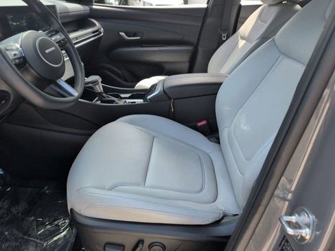 Used 2025 Hyundai Santa Cruz SEL FWD image 24
