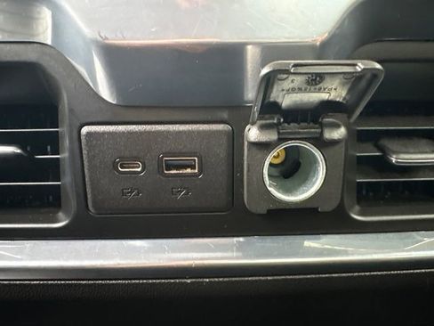 Used 2021 GMC Sierra 1500 Elevation image 17