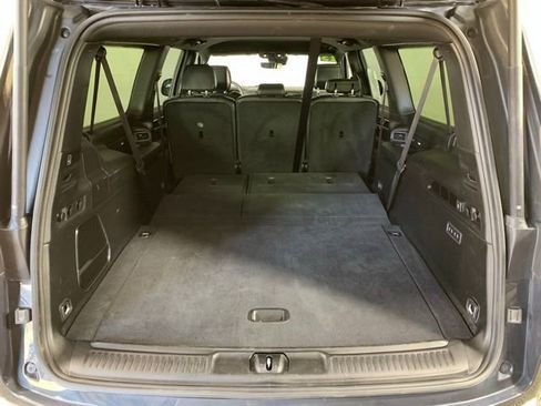 Used 2023 Jeep Wagoneer L Series II AWD/4WD image 30