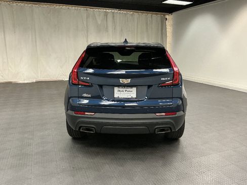 Used 2019 Cadillac XT4 Luxury w/ Cold Weather Package FWD image 4