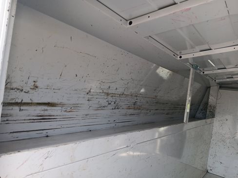 Used 2016 Chevrolet Express 3500 RWD image 8