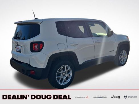 Used 2023 Jeep Renegade Latitude AWD/4WD image 6