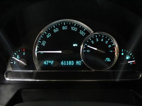 Used 2010 Chevrolet HHR LS image 23