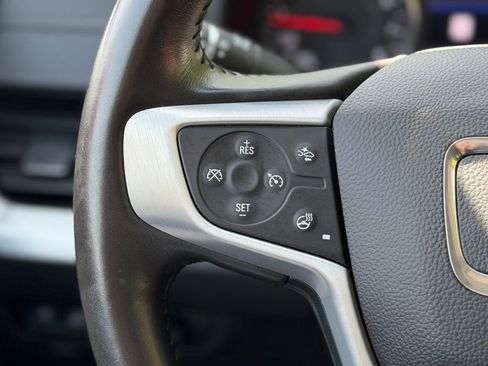 Used 2022 GMC Terrain SLT w/ Infotainment Package II AWD/4WD image 11