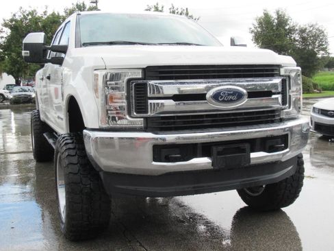 Used 2019 Ford F250 XLT AWD/4WD image 3
