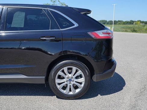 Used 2022 Ford Edge Titanium AWD/4WD image 12