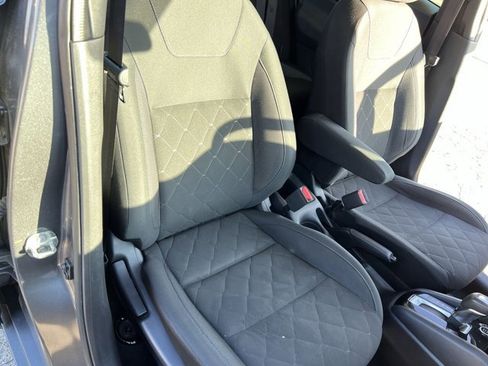 Used 2020 Nissan Kicks S FWD image 28