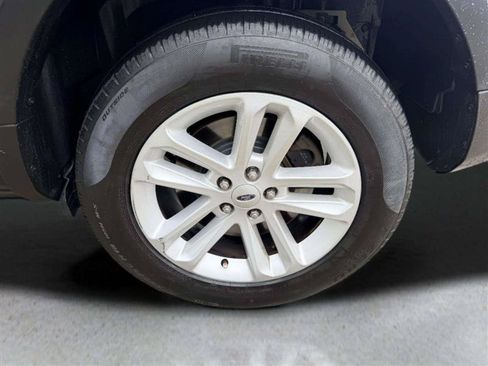 Used 2015 Ford Explorer XLT w/ Equipment Group 202B AWD/4WD image 21