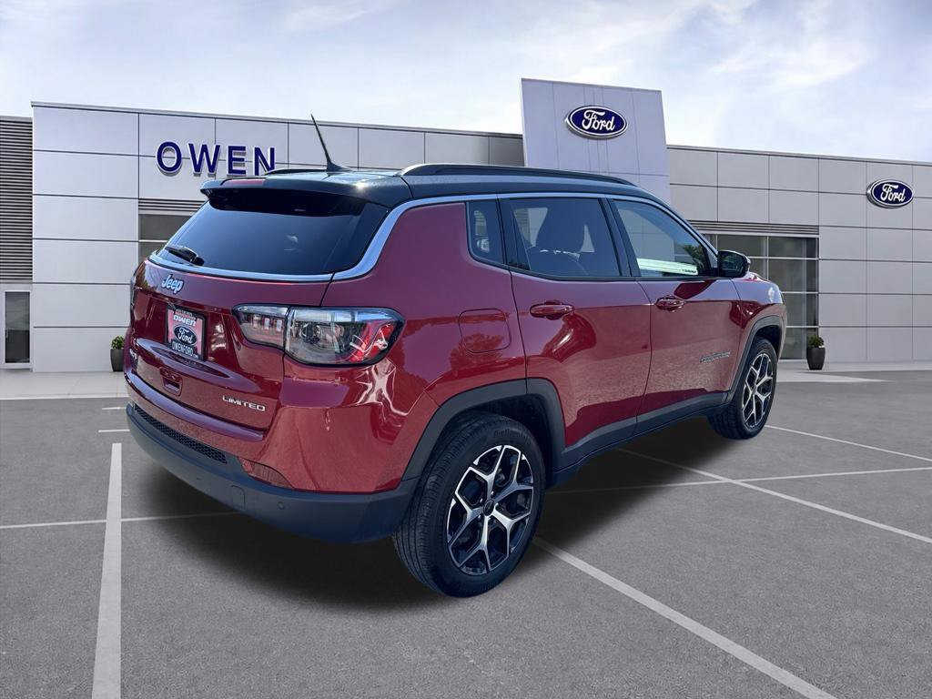 Used 2025 Jeep Compass Limited AWD/4WD image 5