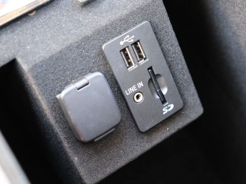 Used 2015 Lincoln Navigator 4WD image 40