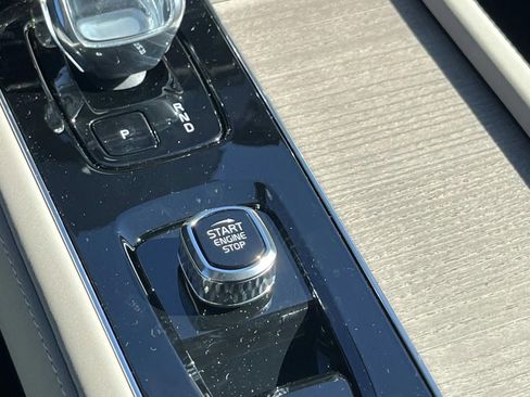 New 2026 Volvo XC90 B6 Plus image 34