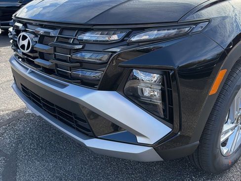 New 2026 Hyundai Tucson SE image 9