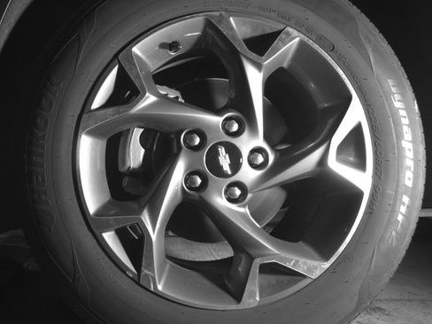 Used 2025 Chevrolet Trax LT FWD image 12