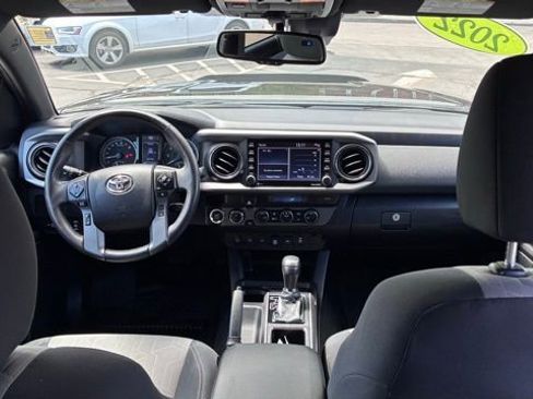 Used 2022 Toyota Tacoma TRD Off-Road w/ Technology Package image 23