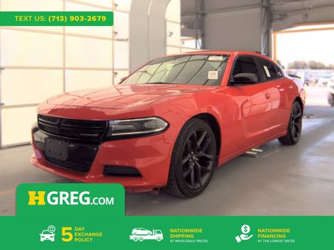 Used 2020 Dodge Charger SXT w/ Blacktop Package RWD image 1
