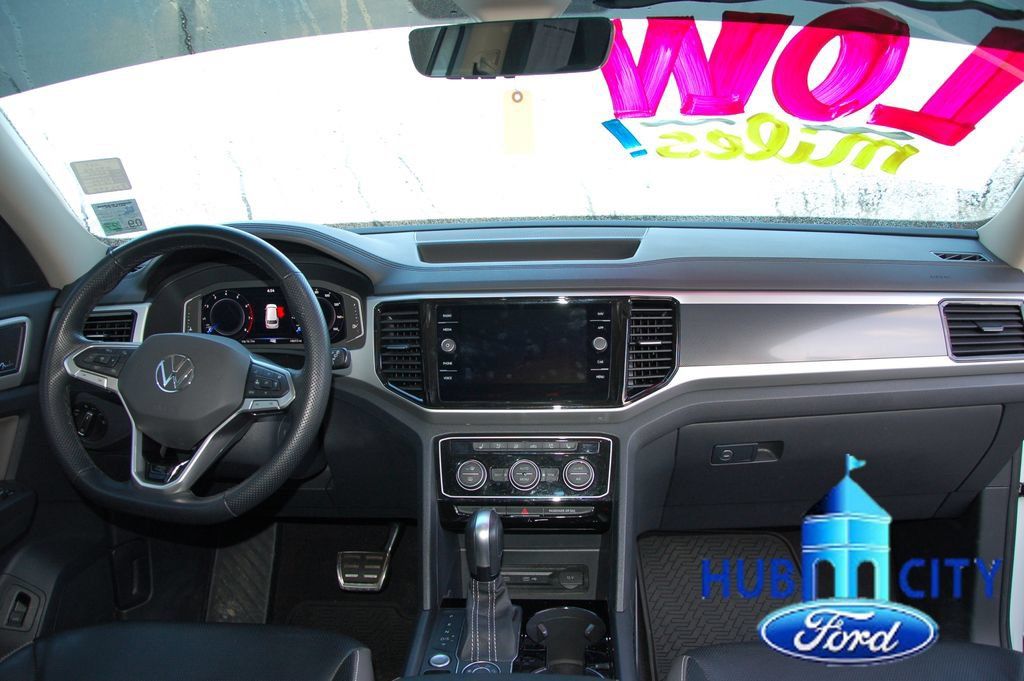 Used 2022 Volkswagen Atlas SEL Premium AWD/4WD image 18