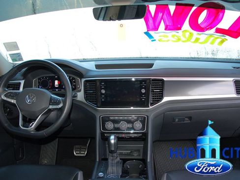 Used 2022 Volkswagen Atlas SEL Premium AWD/4WD image 18