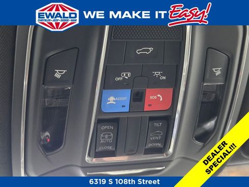 New 2025 Jeep Grand Cherokee L Altitude image 9