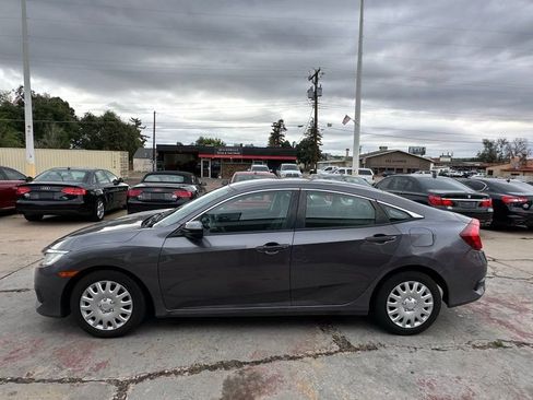 Used 2017 Honda Civic LX image 4