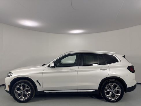 Used 2023 BMW X3 xDrive30i w/ Premium Package AWD/4WD image 4