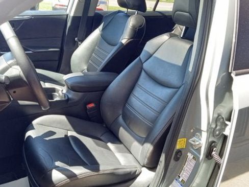 Used 2021 Toyota RAV4 XLE Premium AWD/4WD image 14
