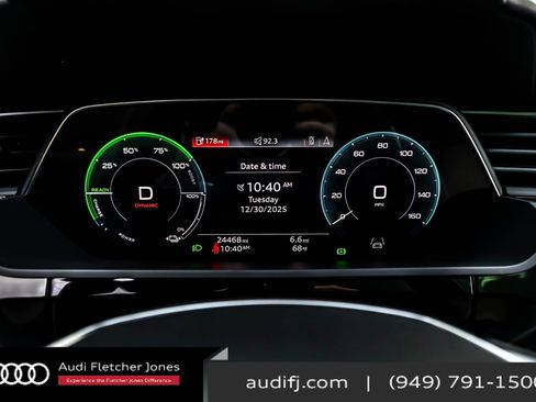 Used 2023 Audi e-tron Prestige w/ Prestige Package image 19
